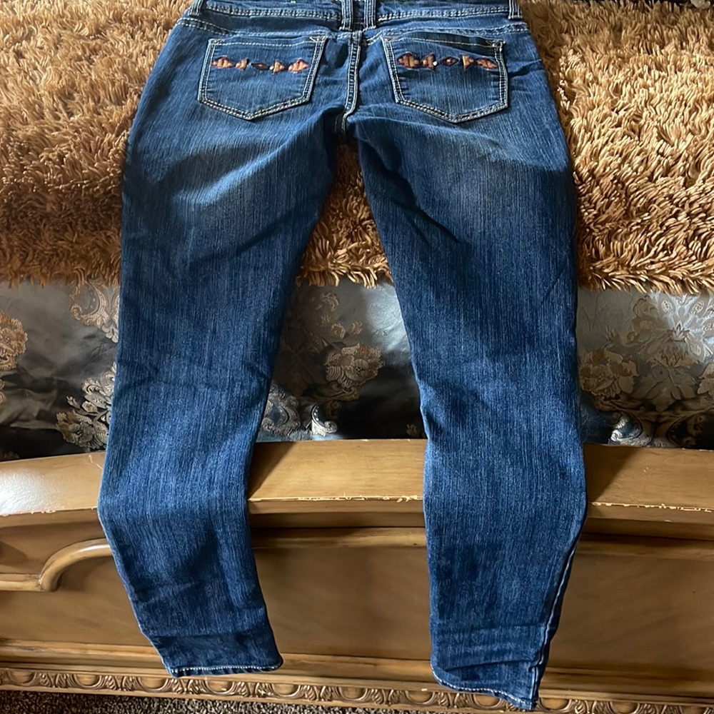 Very cute jeans with a very unique pattern